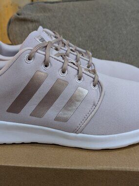 Adidas Women's CLOUDFOAM Blush Pink Shoes size 9.5 Excellent Condition